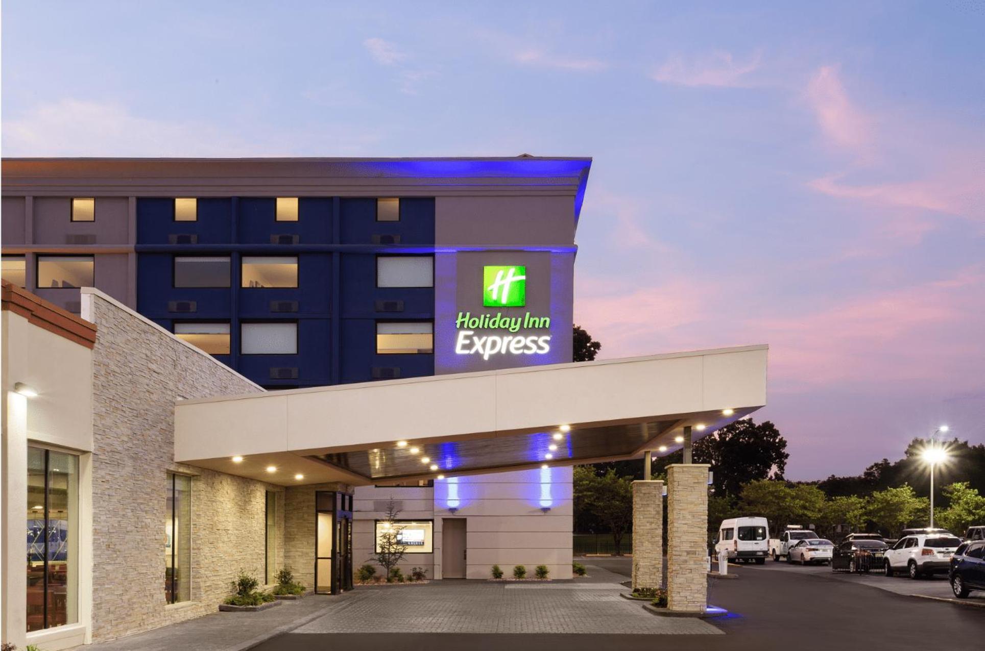 Holiday Inn Express Atlanta Airport - North, An Ihg Hotel Exterior photo